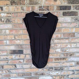 Pea in a Pod Maternity Shirt (XS) - Black V-Neck